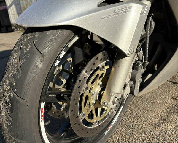 Серый Хонда VFR 800F Interceptor, объемом двигателя 0.78 л и пробегом 41 тыс. км за 4000 $, фото 8 на Automoto.ua