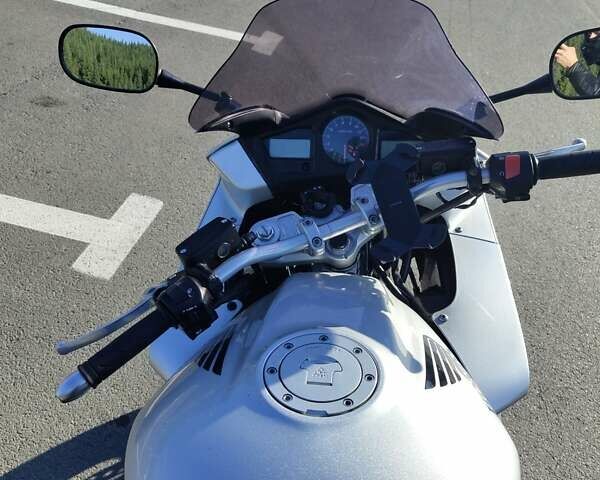 Сірий Хонда VFR 800F Interceptor, об'ємом двигуна 0.78 л та пробігом 50 тис. км за 5200 $, фото 2 на Automoto.ua