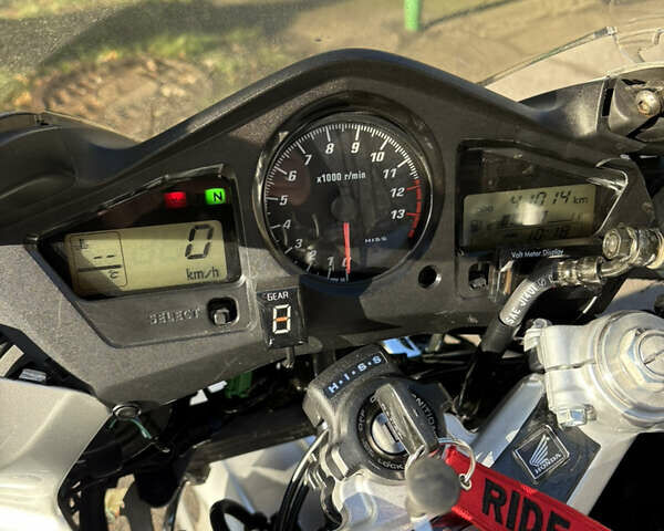Серый Хонда VFR 800F Interceptor, объемом двигателя 0.78 л и пробегом 41 тыс. км за 4000 $, фото 19 на Automoto.ua
