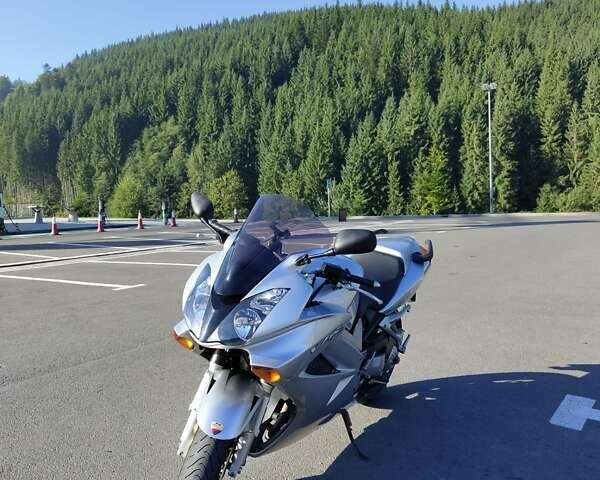 Сірий Хонда VFR 800F Interceptor, об'ємом двигуна 0.78 л та пробігом 50 тис. км за 5200 $, фото 8 на Automoto.ua