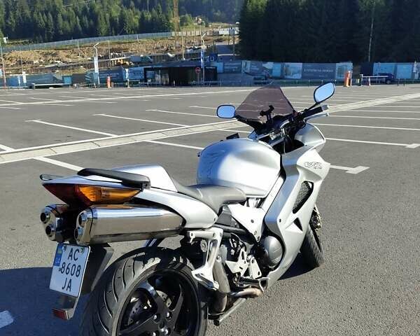 Сірий Хонда VFR 800F Interceptor, об'ємом двигуна 0.78 л та пробігом 50 тис. км за 5200 $, фото 4 на Automoto.ua