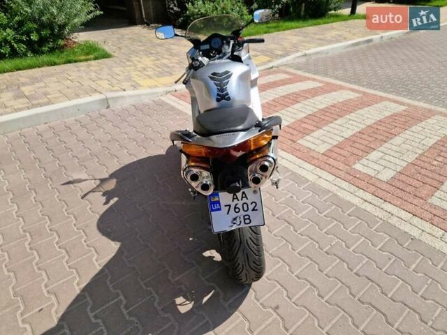 Сірий Хонда VFR 800F Interceptor, об'ємом двигуна 0.78 л та пробігом 39 тис. км за 5400 $, фото 12 на Automoto.ua