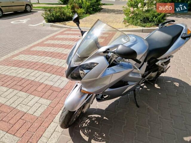 Сірий Хонда VFR 800F Interceptor, об'ємом двигуна 0.78 л та пробігом 39 тис. км за 5400 $, фото 9 на Automoto.ua