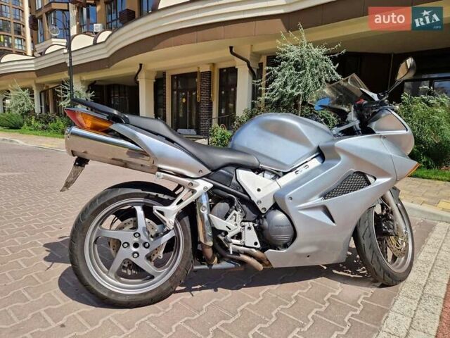 Сірий Хонда VFR 800F Interceptor, об'ємом двигуна 0.78 л та пробігом 39 тис. км за 5400 $, фото 6 на Automoto.ua