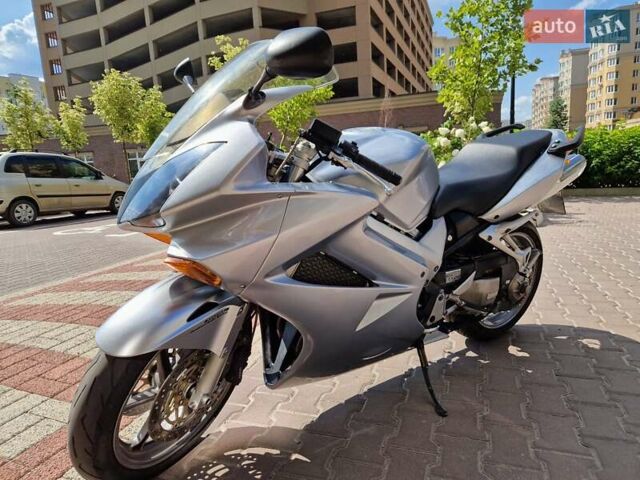Сірий Хонда VFR 800F Interceptor, об'ємом двигуна 0.78 л та пробігом 39 тис. км за 5400 $, фото 7 на Automoto.ua