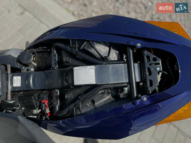 Синій Хонда VFR 800F Interceptor, об'ємом двигуна 0.8 л та пробігом 39 тис. км за 6500 $, фото 5 на Automoto.ua