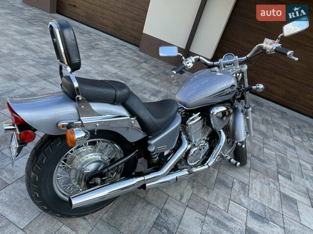 Серый Хонда VT 600C, объемом двигателя 0.58 л и пробегом 24 тыс. км за 4400 $, фото 2 на Automoto.ua
