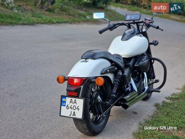Белый Хонда VT 750C, объемом двигателя 0.75 л и пробегом 17 тыс. км за 7300 $, фото 3 на Automoto.ua