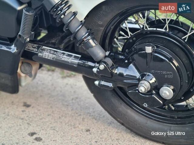 Белый Хонда VT 750C, объемом двигателя 0.75 л и пробегом 17 тыс. км за 7300 $, фото 7 на Automoto.ua