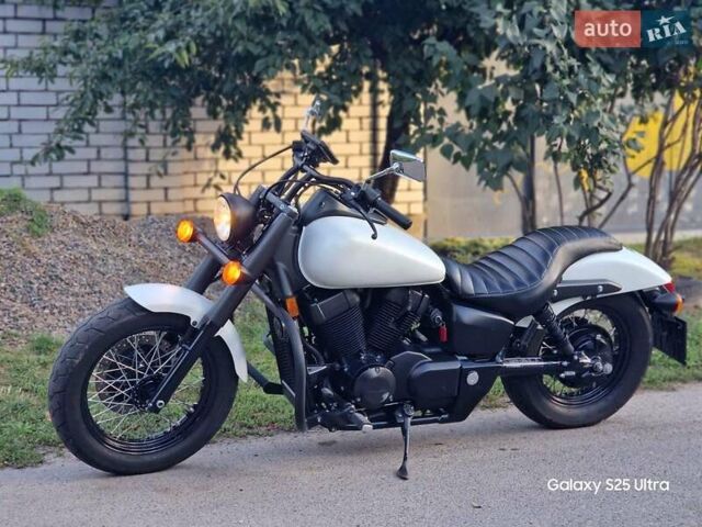 Белый Хонда VT 750C, объемом двигателя 0.75 л и пробегом 17 тыс. км за 7300 $, фото 6 на Automoto.ua