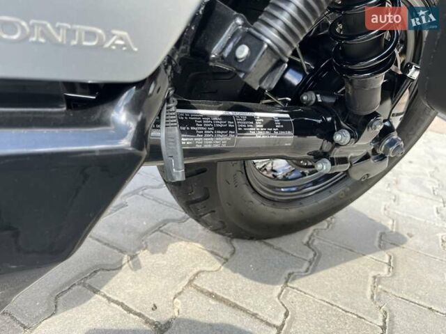 Серый Хонда VT 750C, объемом двигателя 0.7 л и пробегом 17 тыс. км за 6600 $, фото 15 на Automoto.ua
