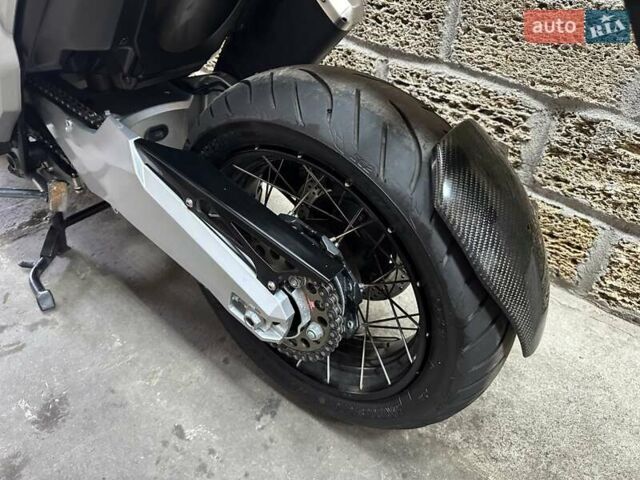 Хонда X-ADV 750, объемом двигателя 0 л и пробегом 17 тыс. км за 9700 $, фото 6 на Automoto.ua