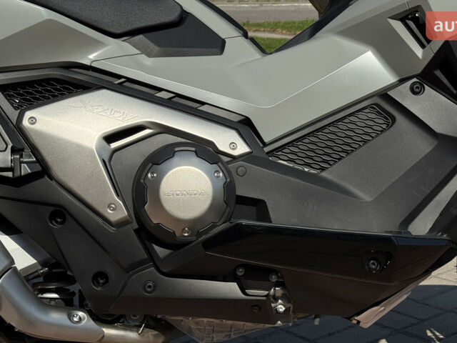 Хонда X-ADV 750, объемом двигателя 0 л и пробегом 0 тыс. км за 12976 $, фото 20 на Automoto.ua