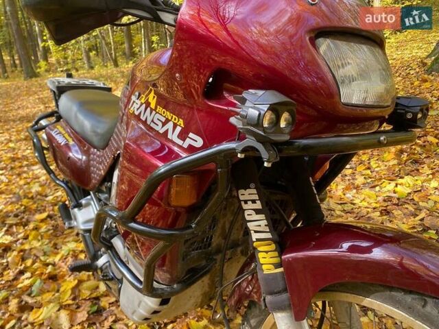 Хонда XL 600V Transalp 1996 в Виннице на Automoto.ua Красный Хонда XL 600V Transalp, объемом двигателя 0.58 л и пробегом 87 тыс. км за 3200 $, фото 18 на Automoto.ua