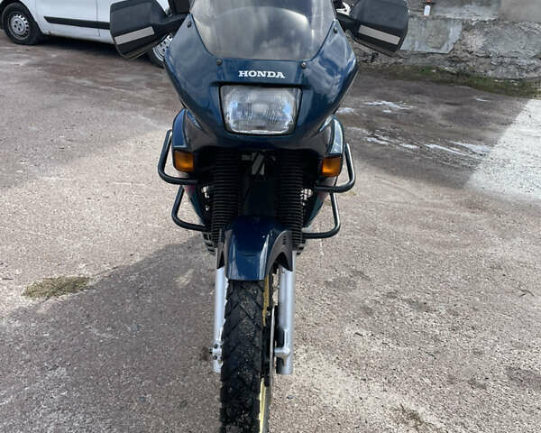 Зеленый Хонда XL 600V Transalp, объемом двигателя 0.58 л и пробегом 61 тыс. км за 3500 $, фото 2 на Automoto.ua