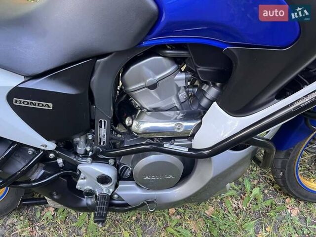 Белый Хонда XL 700V Transalp, объемом двигателя 0.68 л и пробегом 37 тыс. км за 6300 $, фото 11 на Automoto.ua