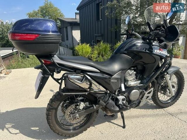 Черный Хонда XL 700V Transalp, объемом двигателя 0.68 л и пробегом 51 тыс. км за 6900 $, фото 6 на Automoto.ua