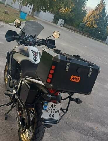 Хонда XL 700V Transalp, об'ємом двигуна 0.7 л та пробігом 31 тис. км за 6500 $, фото 2 на Automoto.ua