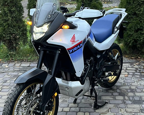 Белый Хонда XL 750 Transalp, объемом двигателя 0.75 л и пробегом 3 тыс. км за 11500 $, фото 14 на Automoto.ua