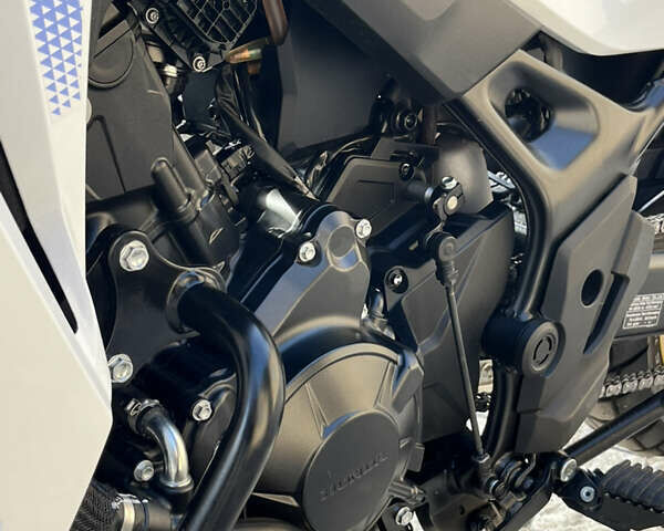 Белый Хонда XL 750 Transalp, объемом двигателя 0.75 л и пробегом 3 тыс. км за 11500 $, фото 7 на Automoto.ua