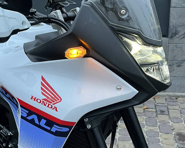 Белый Хонда XL 750 Transalp, объемом двигателя 0.75 л и пробегом 3 тыс. км за 11500 $, фото 13 на Automoto.ua