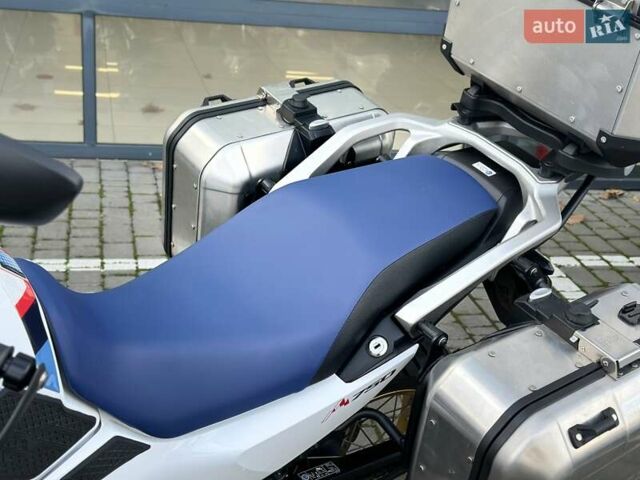 Белый Хонда XL 750 Transalp, объемом двигателя 0.76 л и пробегом 1 тыс. км за 12900 $, фото 18 на Automoto.ua