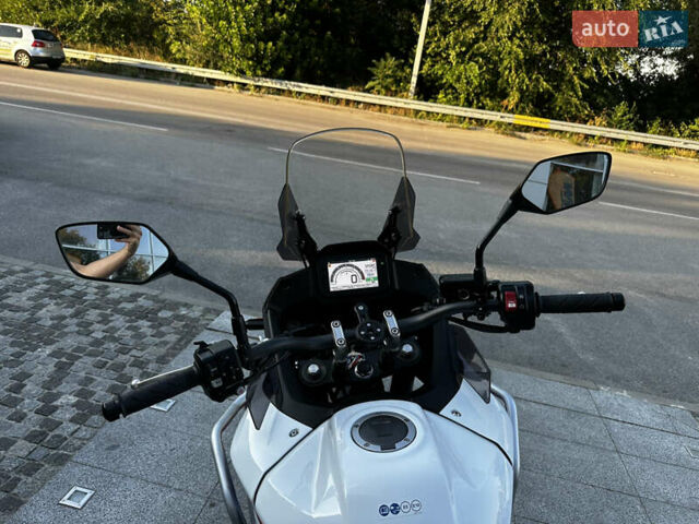Білий Хонда XL 750 Transalp, об'ємом двигуна 0.76 л та пробігом 8 тис. км за 10999 $, фото 8 на Automoto.ua