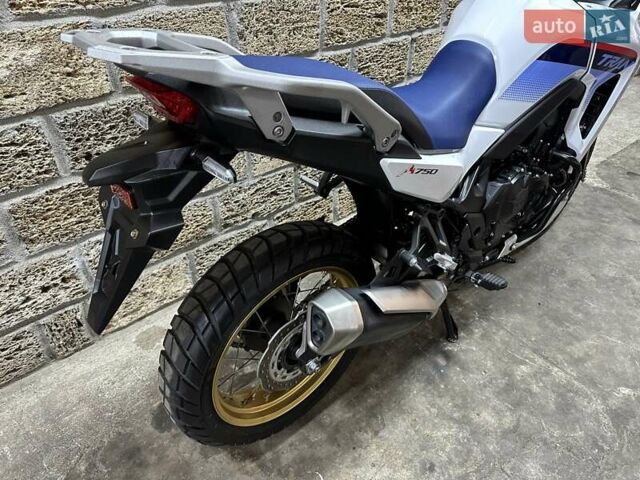 Хонда XL 750 Transalp, об'ємом двигуна 0 л та пробігом 3 тис. км за 9900 $, фото 1 на Automoto.ua