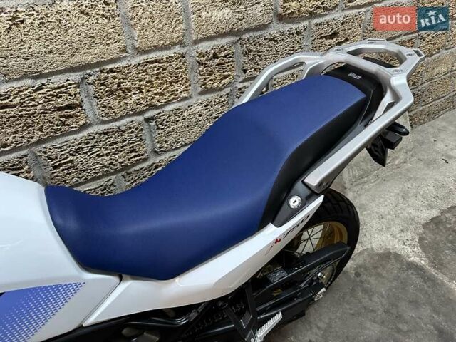 Хонда XL 750 Transalp, об'ємом двигуна 0 л та пробігом 3 тис. км за 9900 $, фото 12 на Automoto.ua