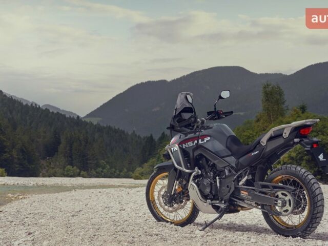 Хонда XL 750V Transalp, объемом двигателя 0 л и пробегом 0 тыс. км за 11823 $, фото 3 на Automoto.ua