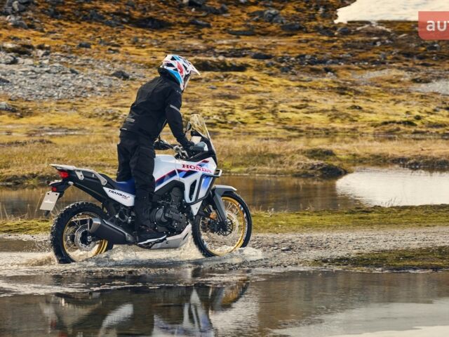 Хонда XL 750V Transalp, об'ємом двигуна 0 л та пробігом 0 тис. км за 11574 $, фото 11 на Automoto.ua