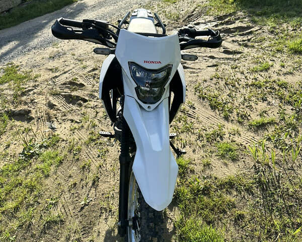 Белый Хонда XR 190 L, объемом двигателя 0.18 л и пробегом 1 тыс. км за 3200 $, фото 11 на Automoto.ua