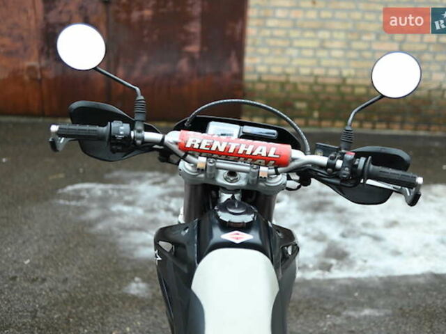 Черный Хонда XR 250 Tornado, объемом двигателя 0.2 л и пробегом 22 тыс. км за 3900 $, фото 55 на Automoto.ua