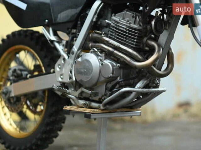 Черный Хонда XR 250 Tornado, объемом двигателя 0.2 л и пробегом 22 тыс. км за 3900 $, фото 12 на Automoto.ua