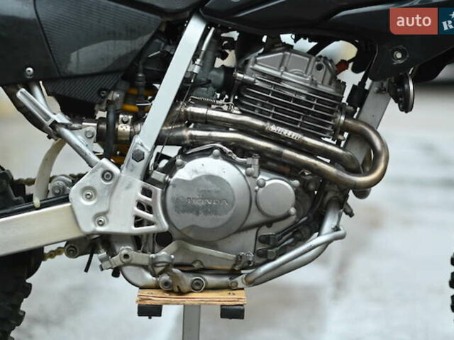 Черный Хонда XR 250 Tornado, объемом двигателя 0.2 л и пробегом 22 тыс. км за 3900 $, фото 13 на Automoto.ua