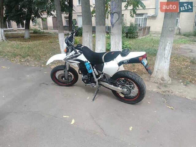 Белый Хонда XR 400 Motard, объемом двигателя 0 л и пробегом 33 тыс. км за 4000 $, фото 3 на Automoto.ua
