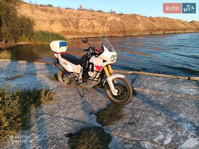 Білий Хонда XRV 750 Africa Twin, об'ємом двигуна 0 л та пробігом 45 тис. км за 3500 $, фото 11 на Automoto.ua