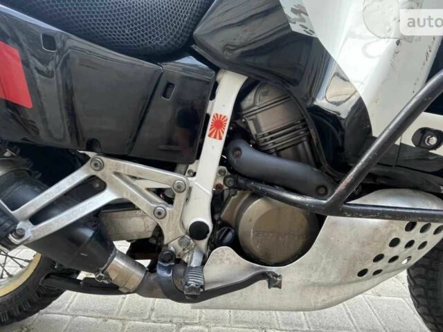 Хонда XRV 750 Africa Twin 1992 в Одессе на Automoto.ua Хонда XRV 750 Africa Twin, объемом двигателя 0.75 л и пробегом 0 тыс. км за 3800 $, фото 3 на Automoto.ua