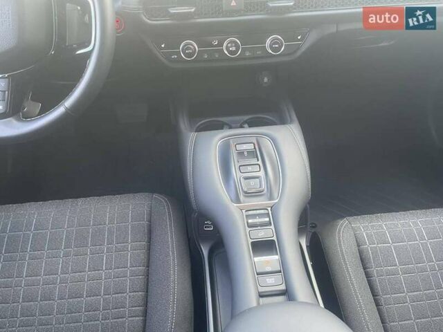 Білий Хонда ZR-V, об'ємом двигуна 1.99 л та пробігом 6 тис. км за 34148 $, фото 4 на Automoto.ua
