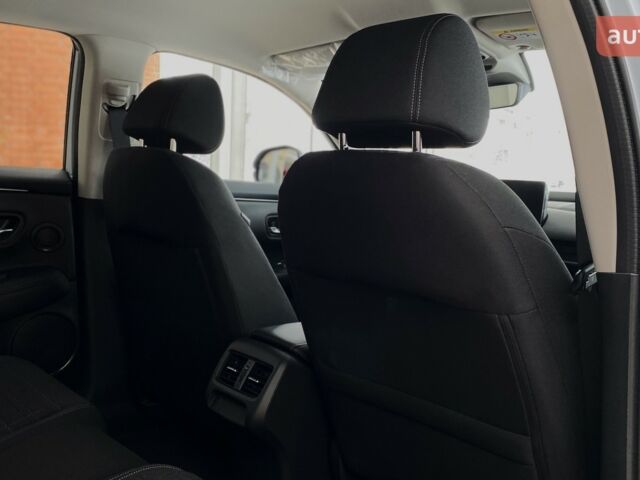 Хонда ZR-V 2023 в Киеве на Automoto.ua Хонда ZR-V, объемом двигателя 1.99 л и пробегом 0 тыс. км за 35543 $, фото 39 на Automoto.ua