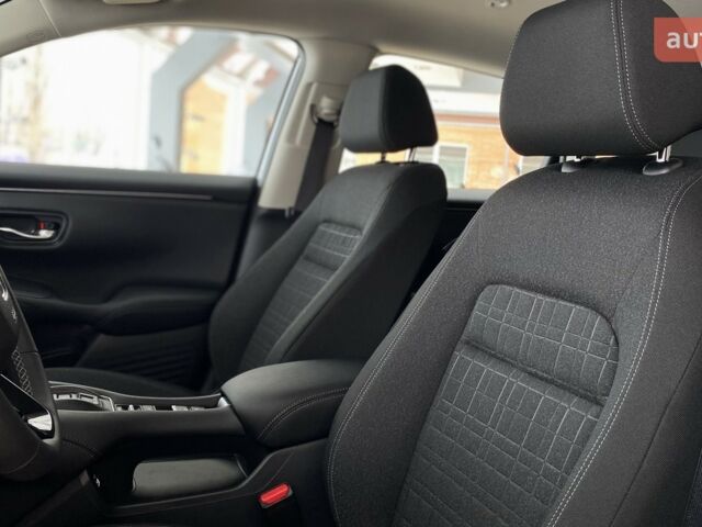 Хонда ZR-V 2023 в Киеве на Automoto.ua Хонда ZR-V, объемом двигателя 1.99 л и пробегом 0 тыс. км за 35543 $, фото 23 на Automoto.ua