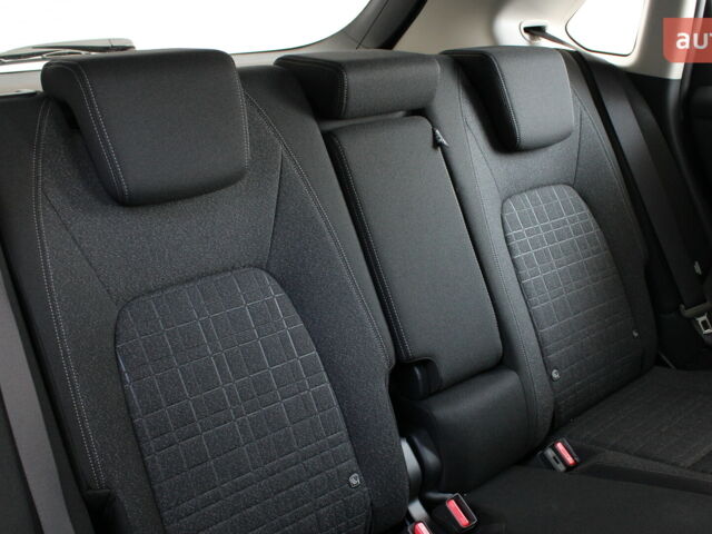 Хонда ZR-V, об'ємом двигуна 1.99 л та пробігом 0 тис. км за 33286 $, фото 38 на Automoto.ua