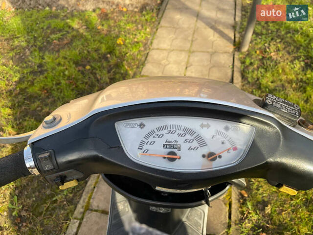 Серый Hongda Люкс, объемом двигателя 0 л и пробегом 13 тыс. км за 425 $, фото 4 на Automoto.ua