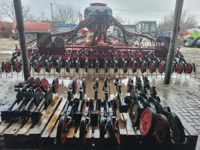 Червоний Хорш Другая, об'ємом двигуна 0 л та пробігом 0 тис. км за 170896 $, фото 9 на Automoto.ua