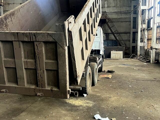 Білий Хово ЗЗ, об'ємом двигуна 10 л та пробігом 23000 тис. км за 30020 $, фото 3 на Automoto.ua