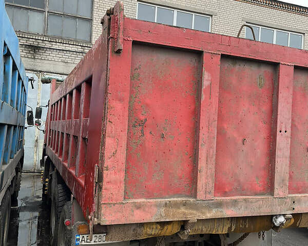 Хово ЗЗ 3407 2007 у Дніпро (Дніпропетровську) на Automoto.ua Червоний Хово ЗЗ 3407, об'ємом двигуна 9.7 л та пробігом 30 тис. км за 27500 $, фото 6 на Automoto.ua