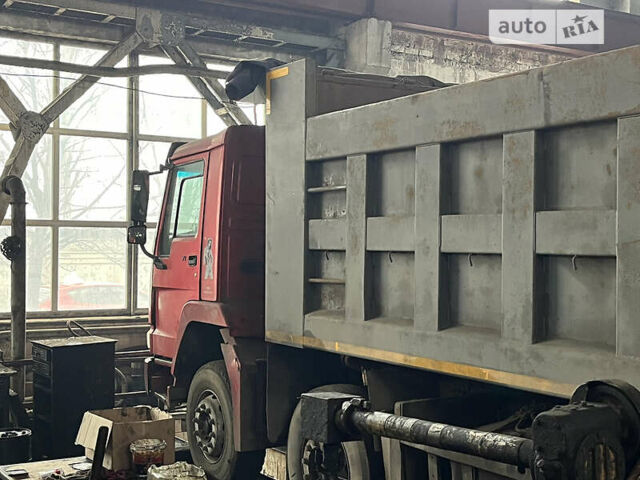 Хово ЗЗ 3407 2007 у Дніпро (Дніпропетровську) на Automoto.ua Червоний Хово ЗЗ 3407, об'ємом двигуна 9.7 л та пробігом 30 тис. км за 27500 $, фото 4 на Automoto.ua