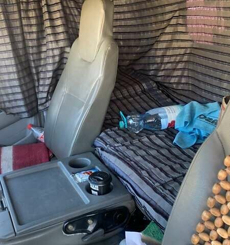 Белый Хово ZZ1317, объемом двигателя 3 л и пробегом 259 тыс. км за 32000 $, фото 5 на Automoto.ua