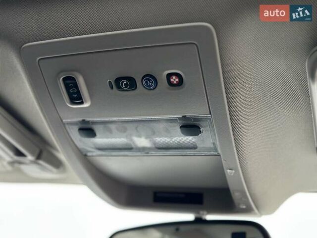 Хаммер Н2 2008 у Рівному на Automoto.ua Білий Хаммер Н2, об'ємом двигуна 6.2 л та пробігом 78 тис. км за 41000 $, фото 41 на Automoto.ua