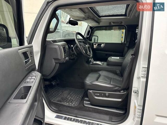 Хаммер Н2 2008 у Рівному на Automoto.ua Білий Хаммер Н2, об'ємом двигуна 6.2 л та пробігом 78 тис. км за 41000 $, фото 28 на Automoto.ua